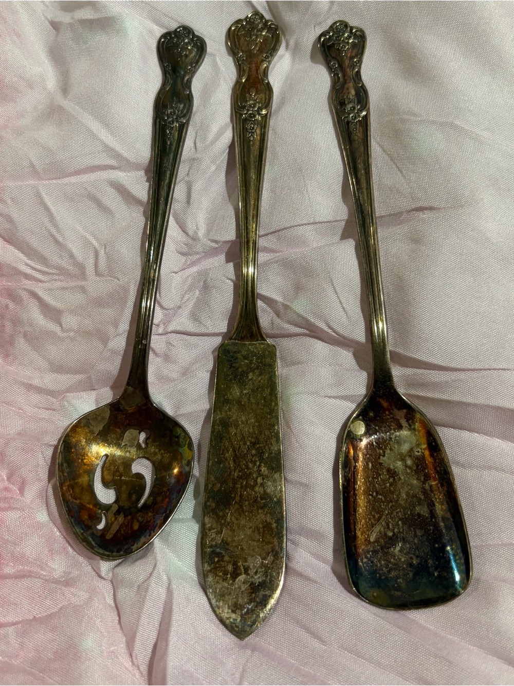Vintage WMRogers mfg Co-  Serving Spoon, Spreader & Turner Set - Silver